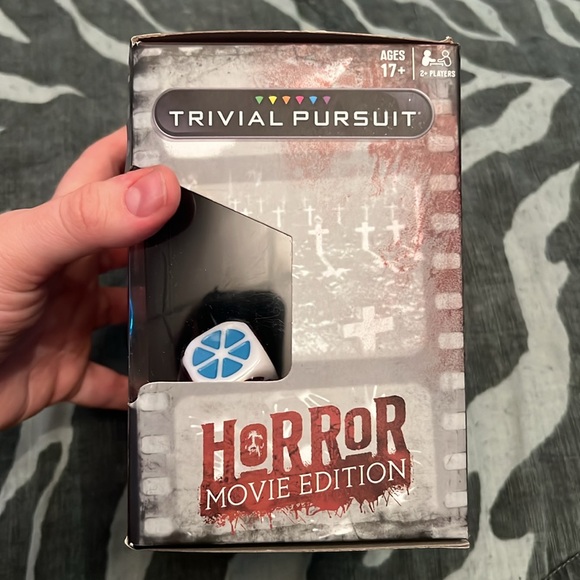 Trivial Pursuit Horror Movie Edition - BRAND NEW - Picture 3 of 4